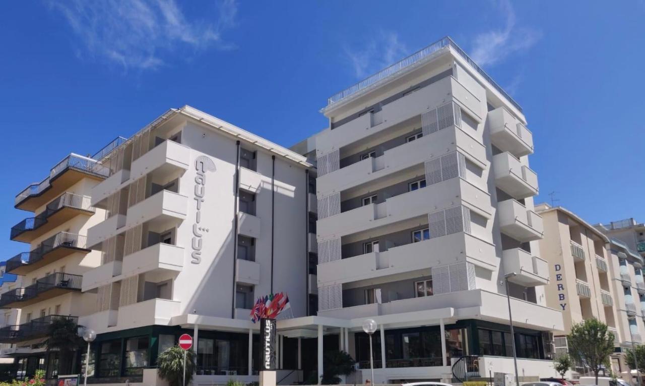 Hotel Nautilus Каттолика Экстерьер фото