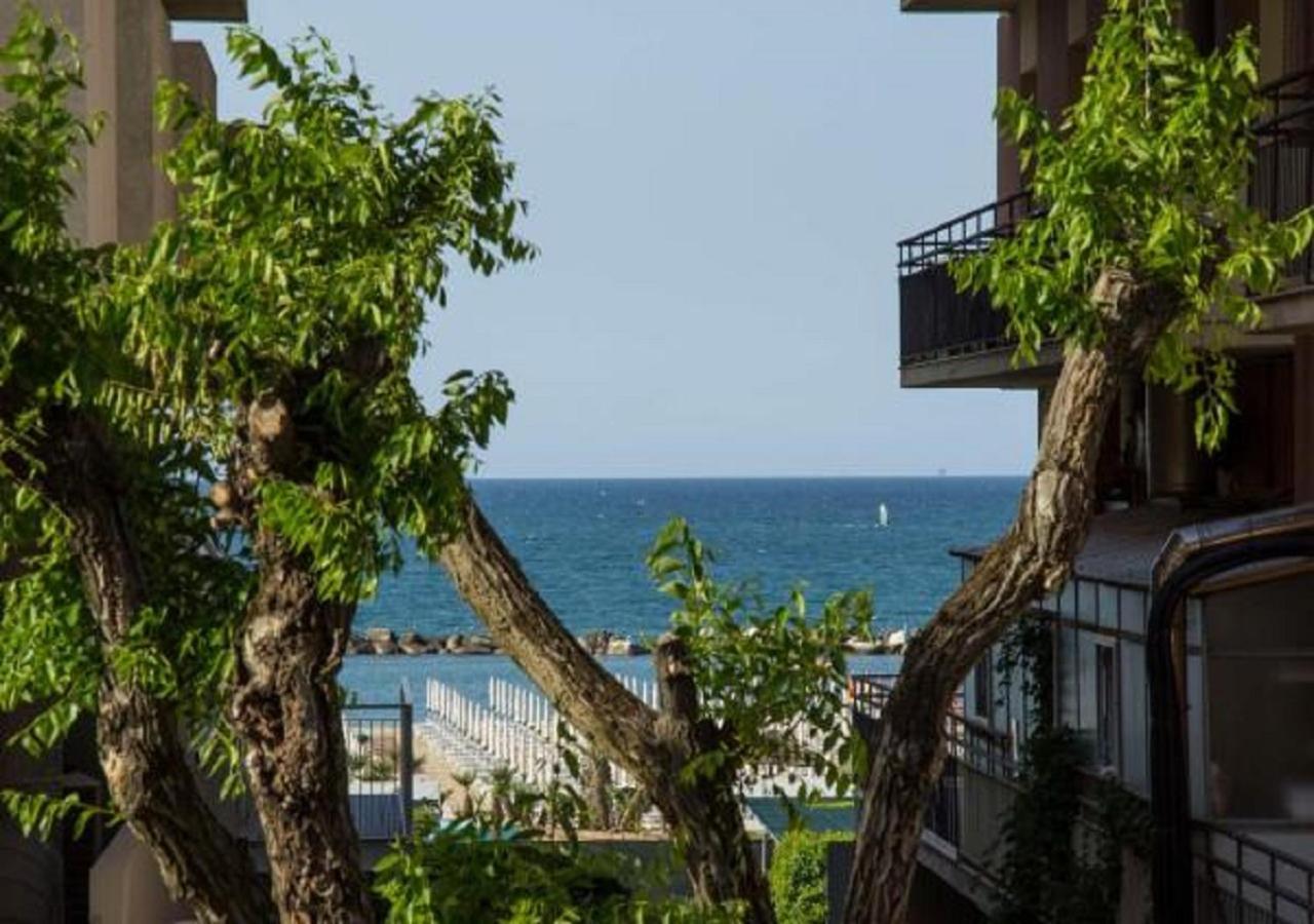 Hotel Nautilus Каттолика Номер фото
